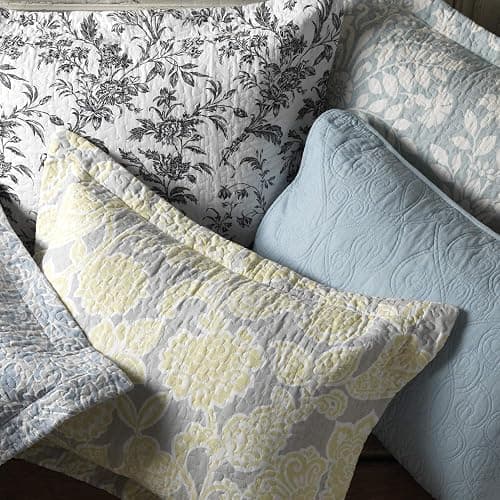 Laura Ashley - Queen Quilt Set, Soft & Reversible Cotton Floral Bedding with a Medium Weight Feel, 3 Piece Bed Set with Matching Pillowcases (Paisley Printed Patchwork Blue) thumbnail 12