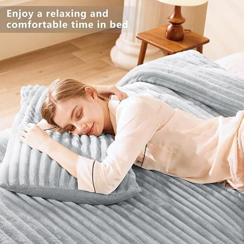 CozyLux Fluffy Queen Comforter Set - Super Soft & Warm Grey Comforter Queen Size, Winter Fleece Bedding Set, 3 Pieces Plush Fuzzy Bed Set (1 Shaggy Comforter, 2 Pillowcases) thumbnail 8