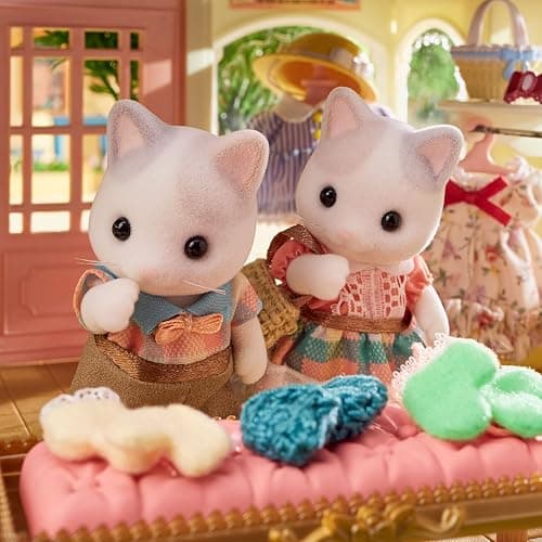 Calico Critters Latte Cat Family - Set of 4 Collectible Doll Figures for Ages 3+ thumbnail 6