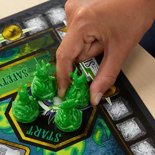 Hasbro Gaming Sorry! Board Game: Disney Villains Edition Kids Game, Family Games for Ages 6 and Up (Amazon Exclusive) thumbnail 4