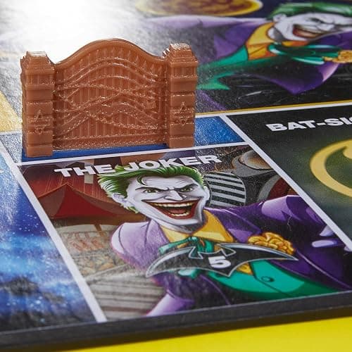 Monopoly Batman Edition Board Game | Monopoly Game for Batman Fans | Ages 8 and Up | 2 to 4 Players | Family Games | Strategy Games for Kids and Adults (Amazon Exclusive) thumbnail 11