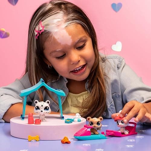 Littlest Pet Shop - Snowy Day Play Pack - LPS Gen 7, Authentic Mystery Figures, Surprise Collectible Kidult Toy, Girls, Boys, Kids, Tweens Ages 4+ thumbnail 8