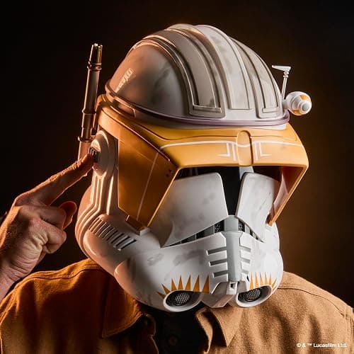 STAR WARS The Black Series Clone Commander Cody, Revenge of the Sith Premium Electronic Roleplay Helmet for Ages 14 and Up (Amazon Exclusive) thumbnail 6