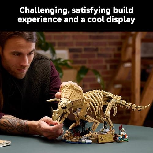 LEGO Jurassic World Dinosaur Fossils: Triceratops 77985 | Building Set for Adults, Ages 18+, Posable Dinosaur Fossil Display, Bedroom or Home Office Decor, 1154 pieces, Gift Ideas thumbnail 3