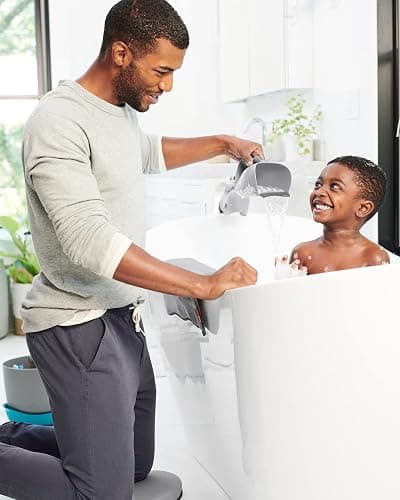 Skip Hop Moby Bath Rinse Cup: Tear-free Waterfall Rinser, Grey thumbnail 9
