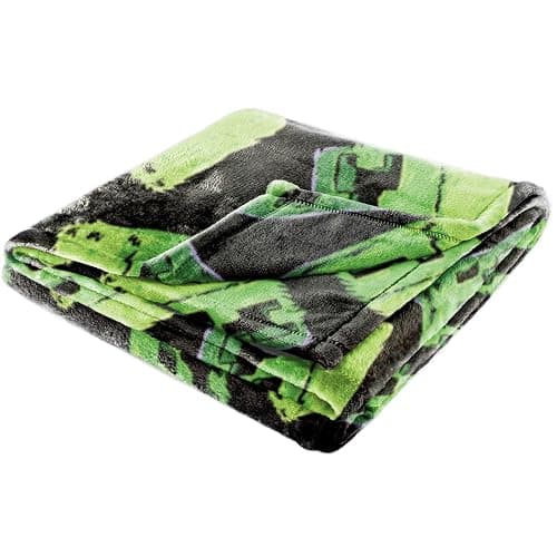 Jay Franco Plush Throw Blanket – 46" x 60" Inch Cartoon Kids Soft & Cozy Fleece Throw for Bedroom & Couch Décor, Official Licensed Product, Black - Minecraft Creeper thumbnail 6