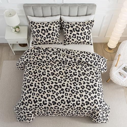 Caressma Safari Leopard Cheetah Print Comforter Set, Twin Size 2 Pieces for All Seasons, Ultra Soft Microfiber, Untamed Wilderness Style Comforter with Pillowshams - Image 1