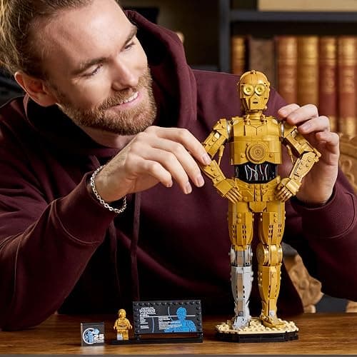 LEGO Star Wars 75398 C-3PO Figur – Sammler Modell für Erwachsene – mit Ständer, Infotafel und Minifigur zum Bauen, Spielen und Ausstellen – Geschenkidee für Fans thumbnail 2