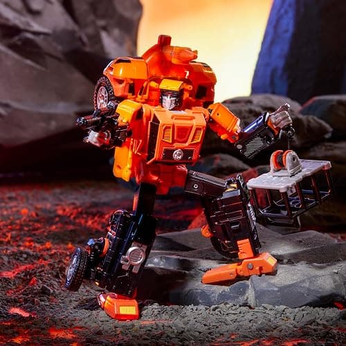 Transformers Legacy United Leader Class G1 Triple Changer Sandstorm, 7.5-inch Converting Action Figure, 8+ Years thumbnail 6