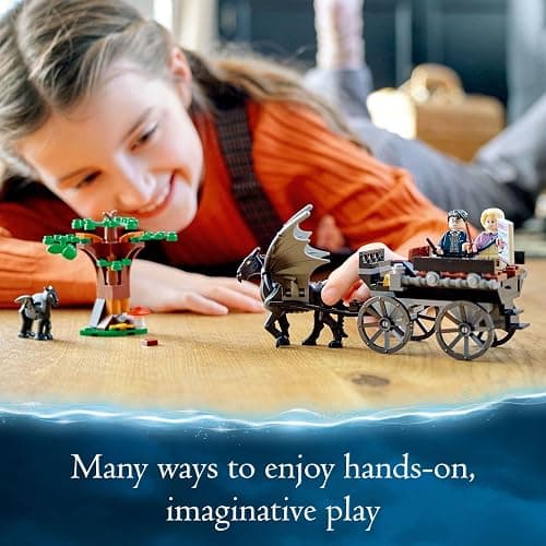 LEGO Harry Potter Hogwarts Carriage & Thestrals Set 76400, Building Toy for Kids 7 Plus Years Old with 2 Winged Horse Figures and Luna Lovegood Minifigure thumbnail 4