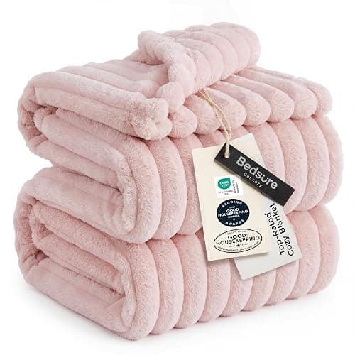 Bedsure Room Decor Full Blanket - Birthday Gifts for Women Men, Soft Fluffy Cozy Fuzzy Bed Blanket, Bedroom Decor Gifts for Him Her, 84X90'', Crystal Pink - Image 1