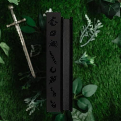 The Wicked King: Collector's Edition thumbnail 7
