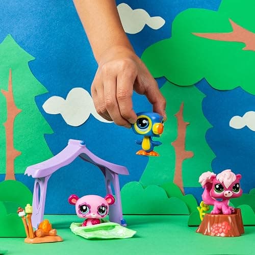 Littlest Pet Shop - BF00574 - Camping Set 3 Animals and Accessories - Littlest Pet Shop LPS Panda Squirrel Toucan - Toy Set Mini Cute Animal Figurines - Children's Toy 4 Years and Above thumbnail 2