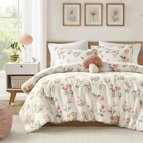Intelligent Design Queen Comforter Set, Whimsical Floral & Mushroom Cottage Design, Microfiber Lightweight All Seasons Down Alternative Bedding, Sham & Décor Pillow, Gwen, Full/Queen Green 4 Piece - Image 1