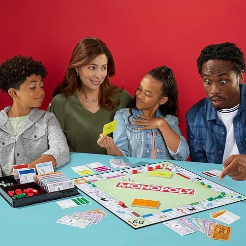 Monopoly Basisspiel mit Aufbewahrungsfach und größeren Spielfiguren - Deutsche Fassung thumbnail 2