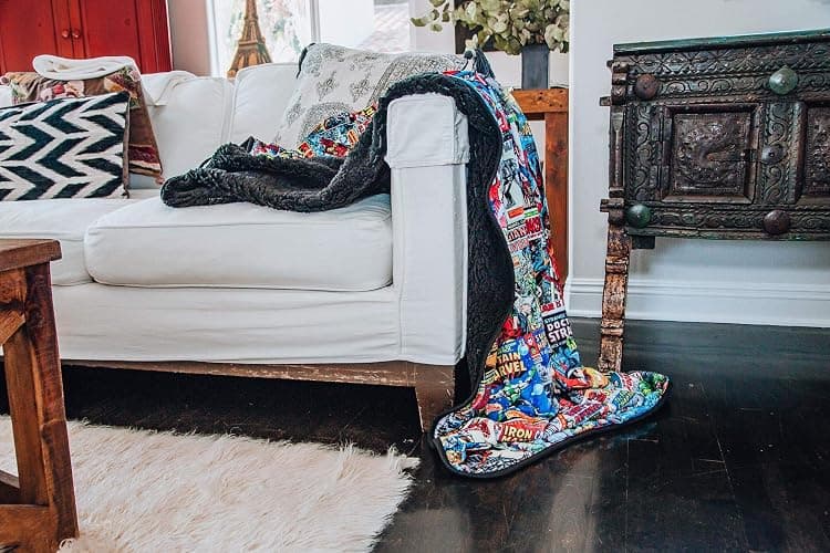 Marvel Comics Oversized Fleece Throw Blanket with Spider-Man, Captain America, Black Panther, More | Superhero Geeky Home Decor | Soft and Cozy Sherpa Blanket | 54 x 72 Inches thumbnail 2