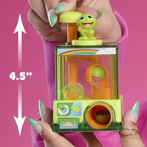 Disney Doorables Whatcha Gotcha Claw Machine Collectible Toy | 0.65 Inch Toy, Boys and Girls Ages 5 and Up thumbnail 7