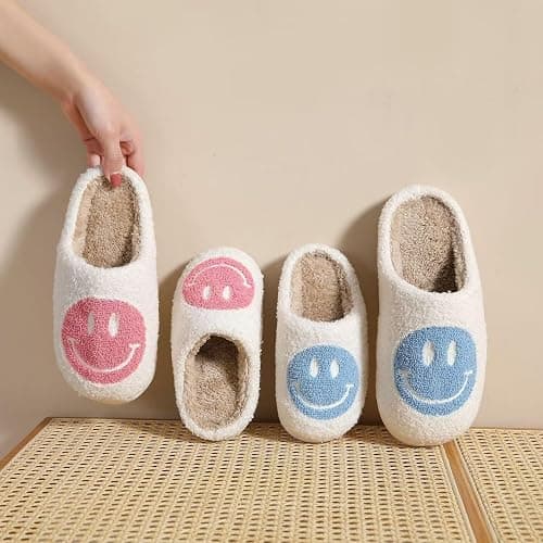 KEYUSHOP Happy Face Slippers thumbnail 7