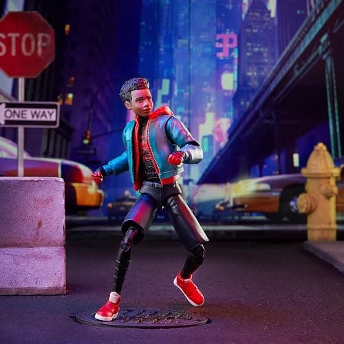 Hasbro Marvel Legends Series Spider-Man: Into The Spider-Verse Miles Morales 6-inch Collectible Action Figure Toy thumbnail 5