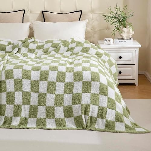 YIRUIO Throw Blanket Checkered Chessboard Fluffy Fuzzy Warmer Comfort Reversible Super Soft Cozy for Home Decor Bed Couch Sofa Living Room (Sage Green, 51''x63'') thumbnail 4
