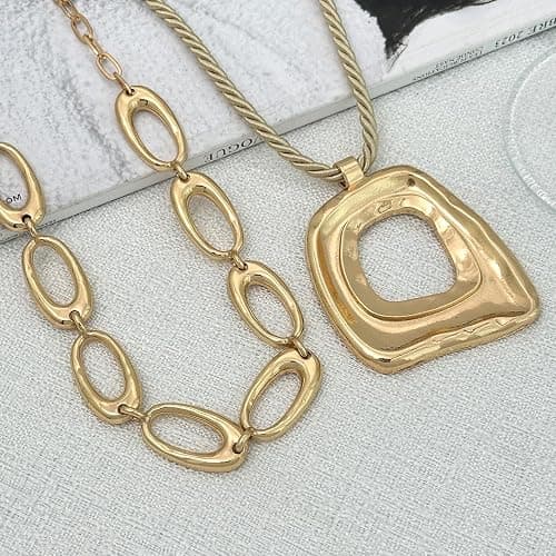 Layered Gold Chunky Cross Necklace For Women Stacked Gold Irregular Geometric Square Pendant Necklace Unique Punk Hip-Hop Oval Hollowed-Out Chain Necklace Fashion Accessories Creative Jewelry For Women thumbnail 6