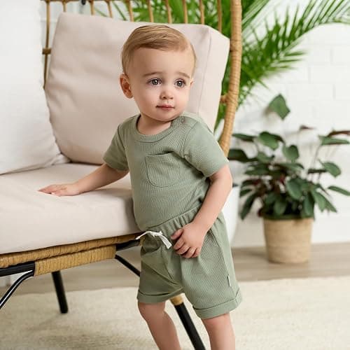 Gerber Baby Bodysuit and Short Set thumbnail 2