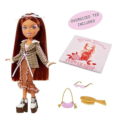 Bratz Stylin' Yasmin Fashion Doll with Customizable T-Shirt for You and Accessories thumbnail 4