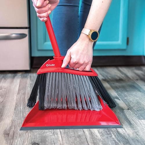 O-Cedar Pet Pro Broom with Step-On Dustpan | Remove 99% with One Sweep | Removes 3 Times More Pet Hair | Quiet Cleaning Tool for Cat and Dog Owners thumbnail 7