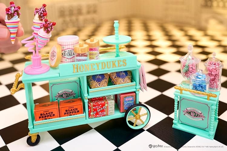 MGA's Miniverse Make It Mini Honeydukes Trolley Harry Potter Mini Collectibles, 50+ Pieces, DIY, Resin Play, Replica Food, NOT Edible, Collectors, 8+ thumbnail 2