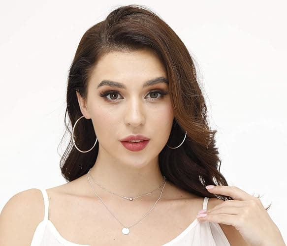 Hoop earring thumbnail 3