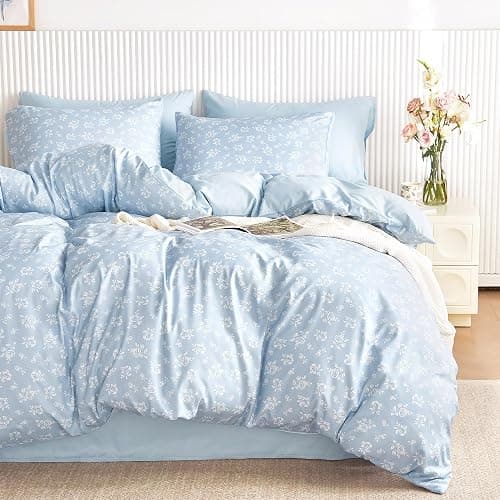 Wake In Cloud - Floral Comforter Set, Coquette Cottagecore Aesthetic Flower Shabby Chic Pattern for Women Teen Girls, Soft Lightweight Bedding, 3 Pieces, Light Blue, Twin/Twin XL Size thumbnail 4