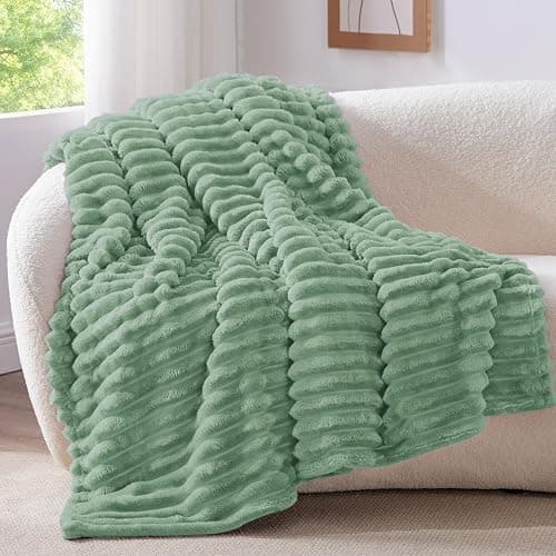 BEDELITE Fleece Throw Blanket thumbnail 2