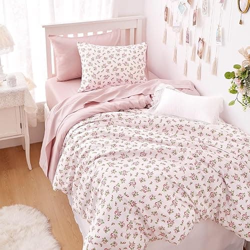 Wake In Cloud - Floral Comforter Set, Coquette Cottagecore Aesthetic Flower Shabby Chic Pattern for Women Teen Girls, Soft Lightweight Bedding, 3 Pieces, Pink, Twin/Twin XL Size - Twin/Twin XL - Pink - Image 1