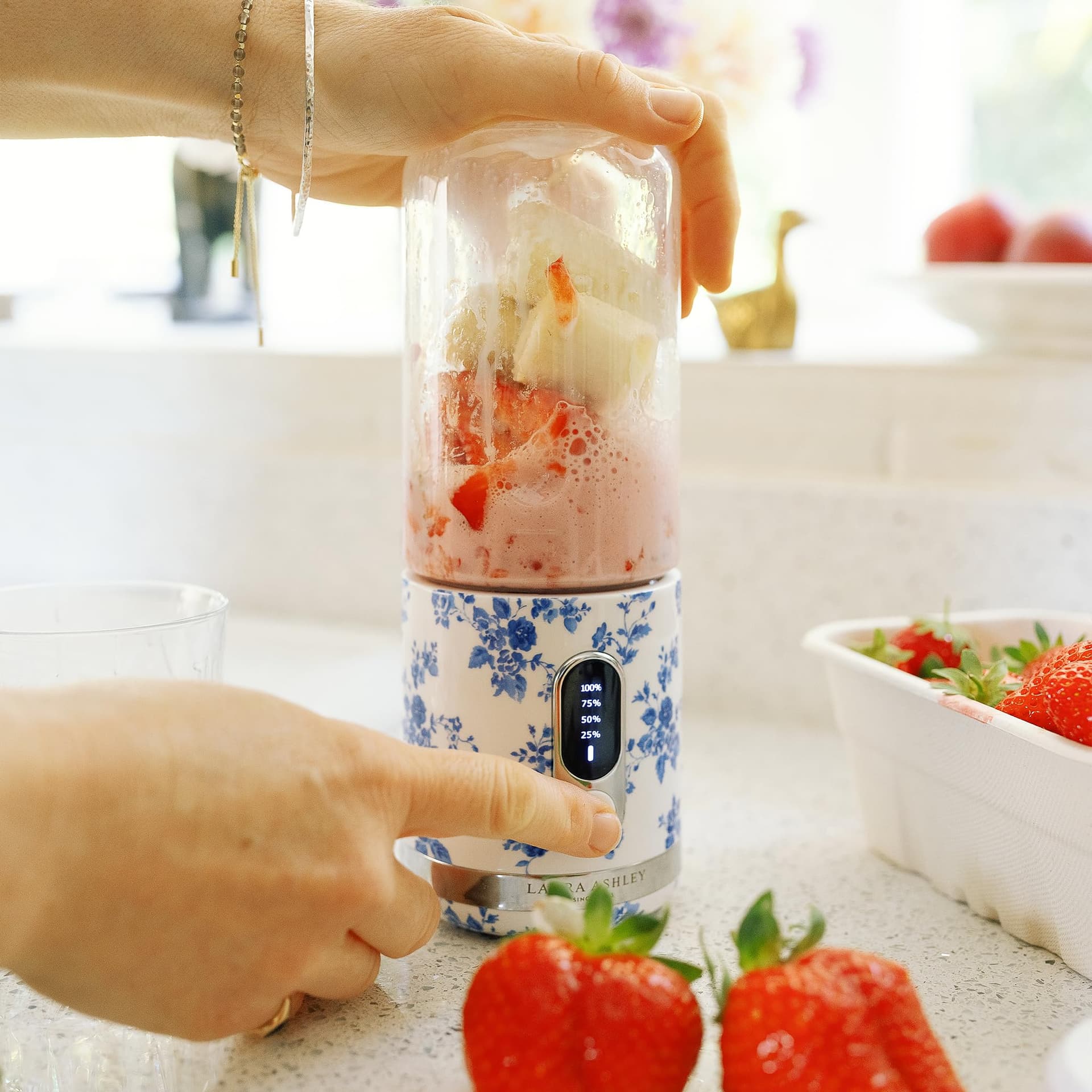Laura Ashley China Rose Portable Smoothie Blender by VQ. Compact, Powerful & Easy to use USB Rechargeable Mini Blender with 450 mL Bottle. Portable Blender Smoothie Maker for Kitchen/Gym/Travel/Office thumbnail 2