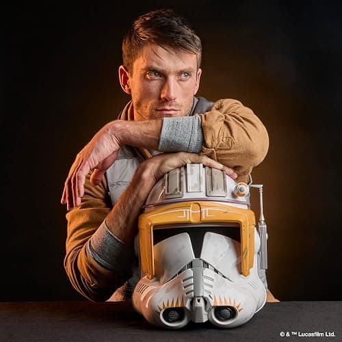 STAR WARS The Black Series Clone Commander Cody, Revenge of the Sith Premium Electronic Roleplay Helmet for Ages 14 and Up (Amazon Exclusive) thumbnail 8