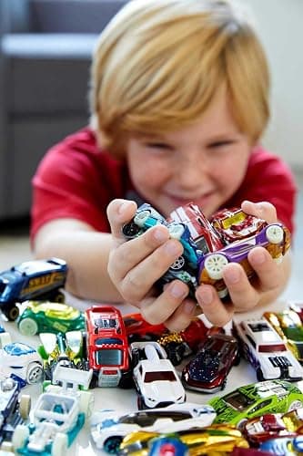 Hot Wheels Toy Cars & Trucks, 50-Pack of 1:64 Scale Vehicles, Individually Packaged (Styles May Vary) (Amazon Exclusive) thumbnail 2