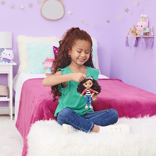 Gabby's Dollhouse 8-inch Gabby Girl Doll | 8-Inch Gabby Doll, Realistic Details, Removable Cat Ears, Soft & Curly Hair, Kids Toys for Girls & Boys Ages 3+ thumbnail 3