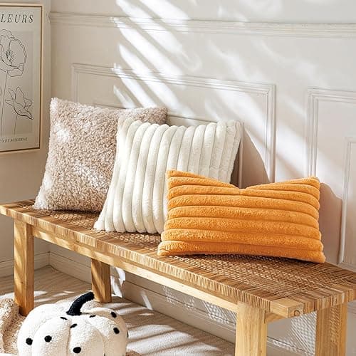 MIULEE Plüsch Kissenbezug 40x40 Weihnachten Deko Flauschige Kissenbezüge Kunstpelz Fell Sofakissen Flauschig Dekokissen Kissenhülle für Wohnzimmer Schlafzimmer Sofa Kuschelkissen Weiß 2er Set thumbnail 6