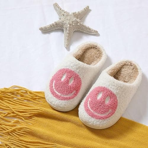Cute Smile Face Kids' Plush Happy Face Slippers - Non-Slip, Warm, Indoor/Outdoor thumbnail 3