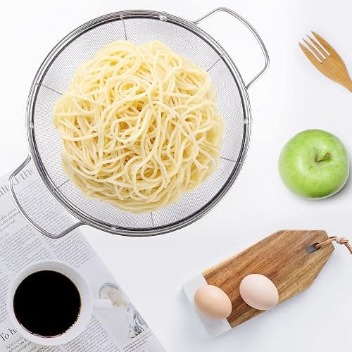 3 Pack 18/8 Stainless Steel Colander Sieves(5-Quart, 4-Quart and 3-Quart), Mesh Strainer Net Baskets with Handles & Resting Base for Strain, Drain, Rinse or Steam thumbnail 2