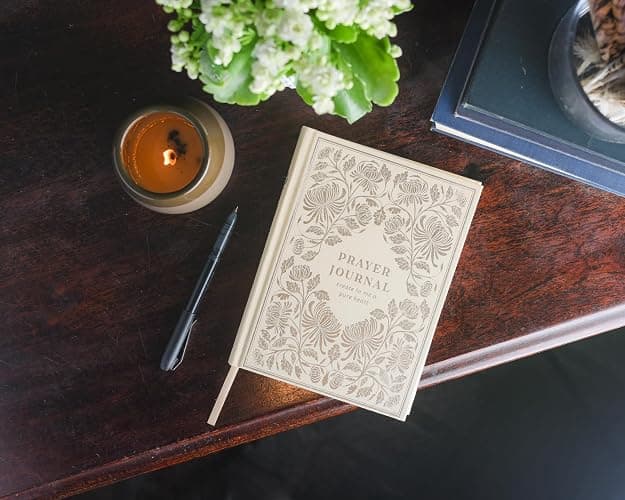 Create in Me a Pure Heart: Prayer Journal (Includes Bible Verses, Journaling Prompts, and Prayers) – The Perfect Gift for Christian Women thumbnail 4