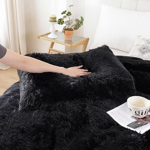 Smoofy Fluffy Queen Comforter Set, Faux Fur Black Comforter Set Queen Size, Luxury Fuzzy Bedding Set, Soft Shaggy Bed Set for All Season, 3 Pieces - 1 Comforter & 2 Pillowcases thumbnail 6