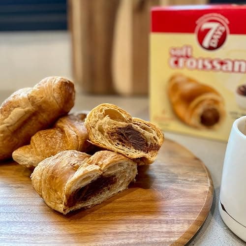 I'm not a bigback.... Chocolate croissant thumbnail 5