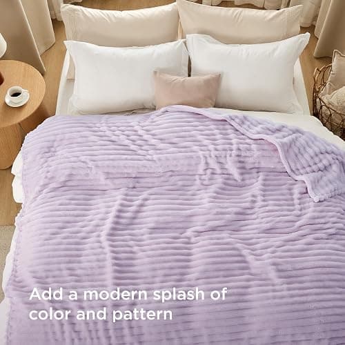 Bedsure GentleSoft Lavender Fog Full Blanket for Bed - Cozy Soft Blankets for Women, Cute Large Throws for Girls, 84x90 Inches thumbnail 5