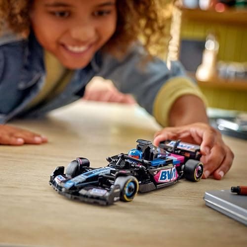 LEGO Speed Champions Voiture F1 BWT Alpine Team A524 - Jeu de Construction avec véhicule de Course - Minifigurine Collector de Pilote de Formule 1 - Maquette pour garçons et Filles dès 10 Ans 77248 thumbnail 4