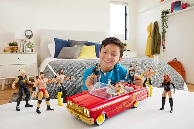 Mattel WWE Action Figure & Toy Vehicle Set, Rey Mysterio Main Event Figure & Lucha Low Rider Car with Launching Action & Hydraulics (Amazon Exclusive) - Image 1