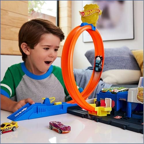 Hot Wheels Toy Car Track Set, Super Police Station Playset with 1:64 Scale Die-Cast Vehicle, Adjustable Loop for Multiple Ways to Race & Stunt thumbnail 2