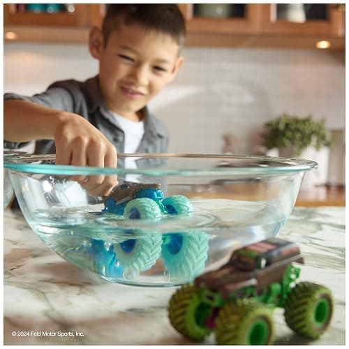 Monster Jam Mud Blasters, Grave Digger and Megalodon Color Changing Trucks 2-Pack, 1:64 Die Cast Vehicle, Kids Toys for Boys and Girls 3 and Up thumbnail 2