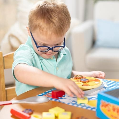 Melissa & Doug Flip and Serve Pancake Set (19 pcs) - Wooden Breakfast Play Food thumbnail 7