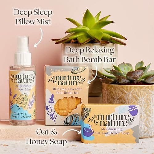 NURTURE BY NATURE Set Regalo Donna Rilassante – 6 pezzi: candele profumate, spray per cuscino alla lavanda, sali da bagno, crema mani e altro – vegano – regali di Natale, idee regalo per mamma e amica thumbnail 4